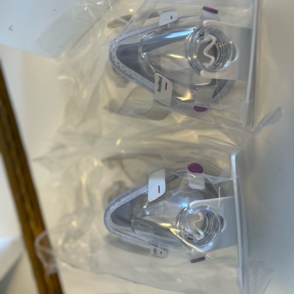 One ResMed AirTouch F20 Frame System - Picture 5 of 5